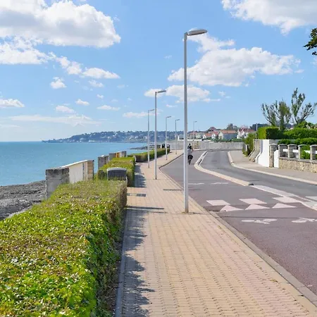 Awesome Stacaravan In Saint-georges-de-didon Saint-Georges-de-Didonne