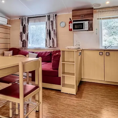Hotel Awesome Stacaravan In Saint-georges-de-didon *